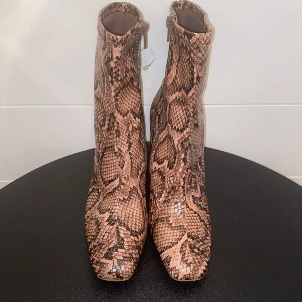 Steve Madden Woman HARL Animal Print Bootie Size: 8M